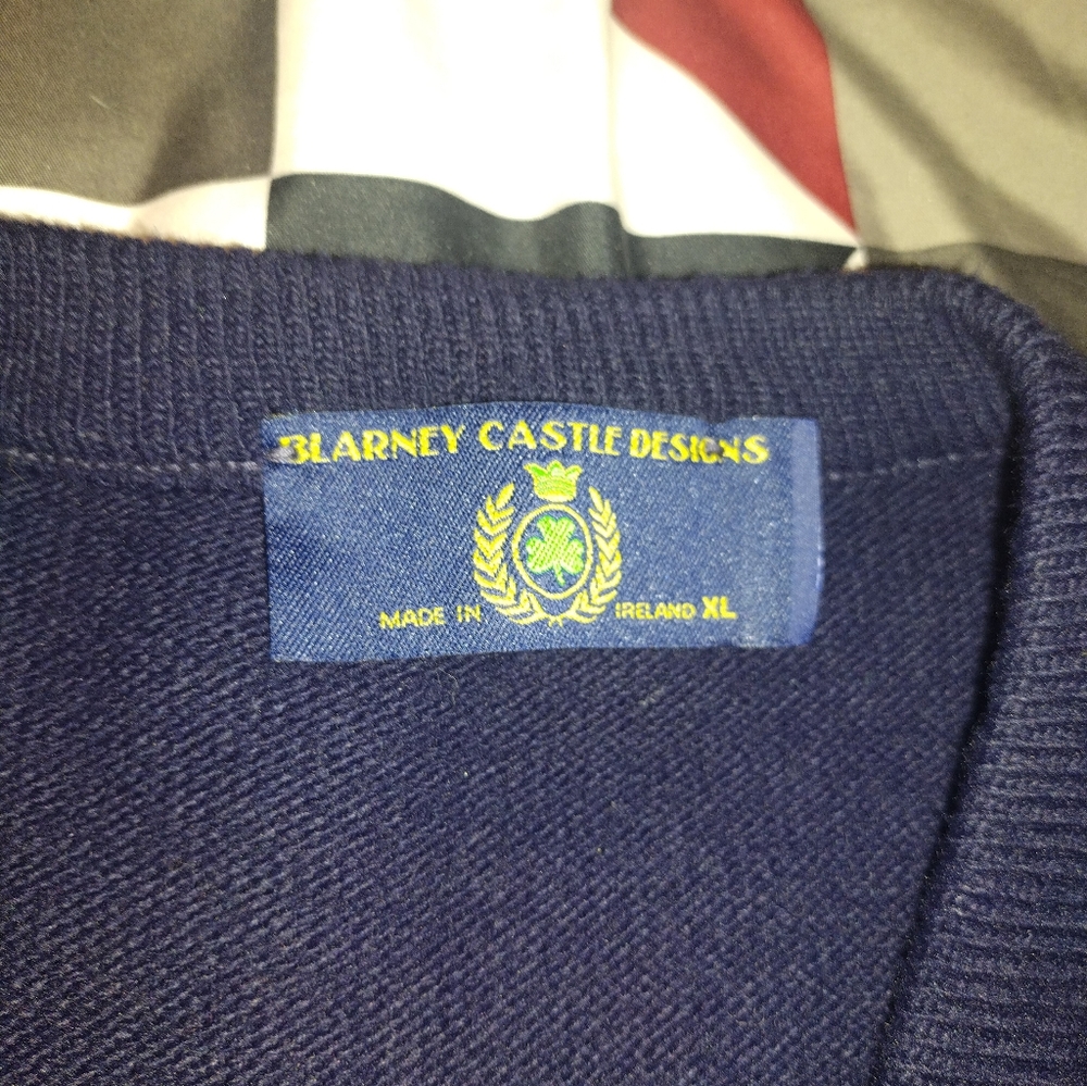 Blarney Castle Designs Sweater Mens Large XL Ireland Golf V-neck Geometric. - Picture 3 of 8